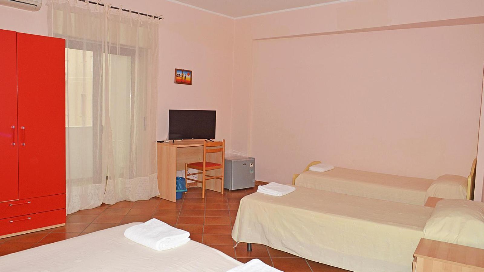 Splash'S Rooms Спадафора Екстериор снимка